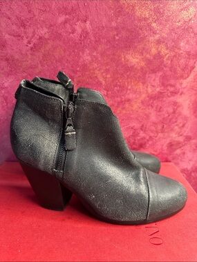 Rag & bone Black Leather Ankle Booties with Side Zippers, new size 39